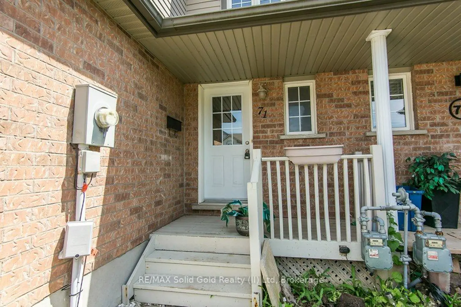71 Foxglove Crescent photo 2