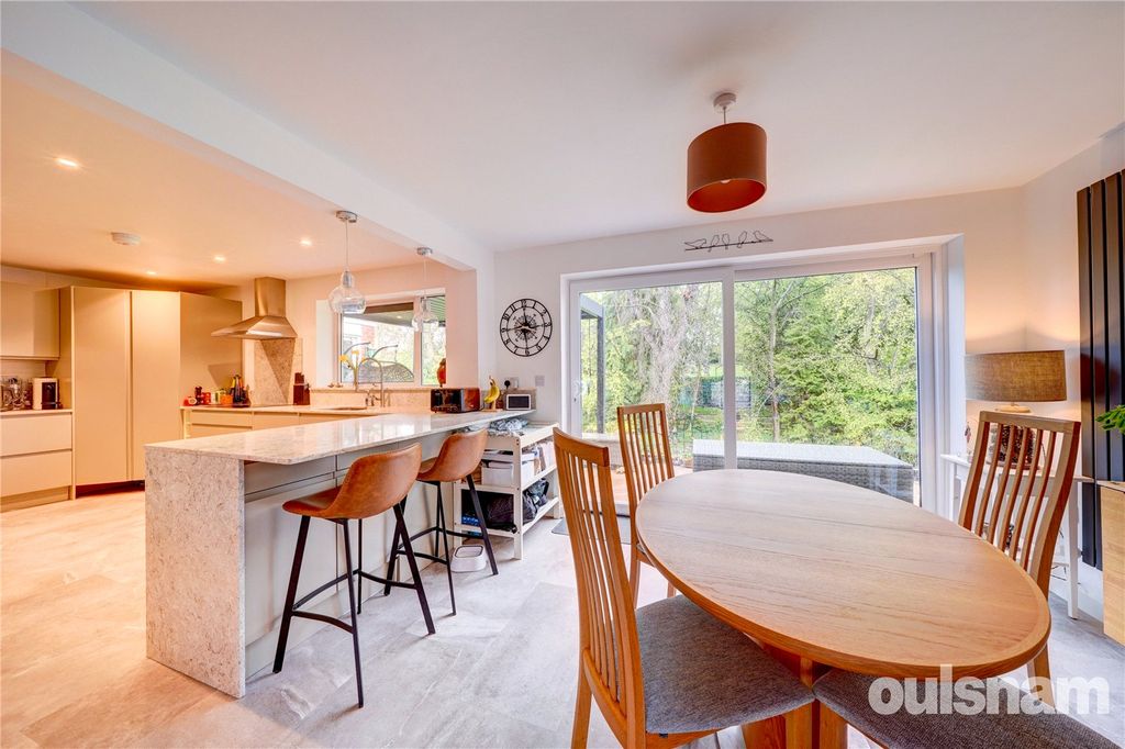 Additional image 2 of 4 bed detached house for saleManor Close, Droitwich, Worcestershire WR9