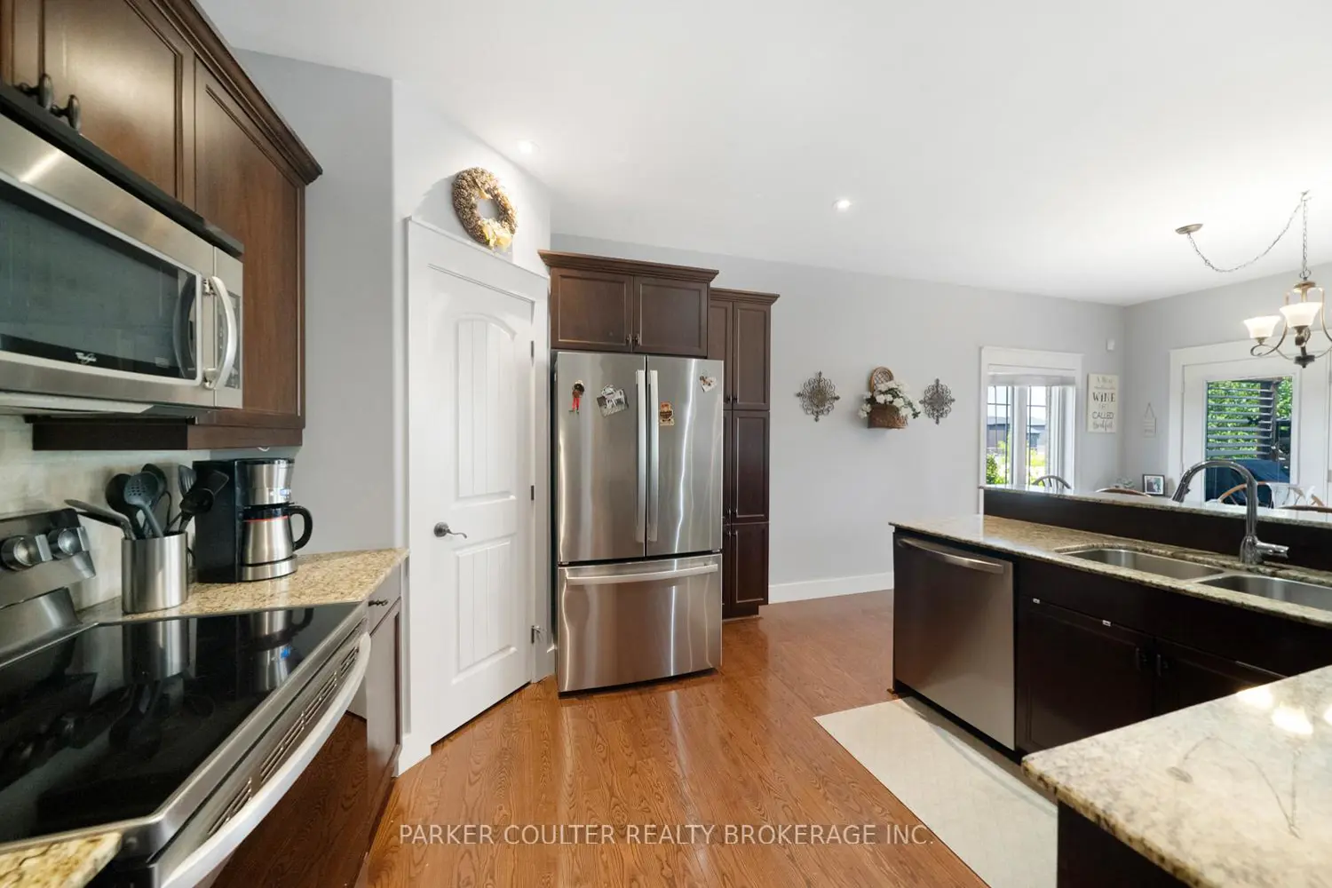 3938 Wood Avenue photo 3