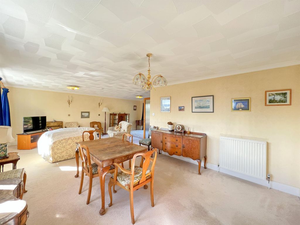 Additional image 9 of 4 bed detached bungalow for saleThalassa, Victoria Road, Hunters Quay, Dunoon PA23
