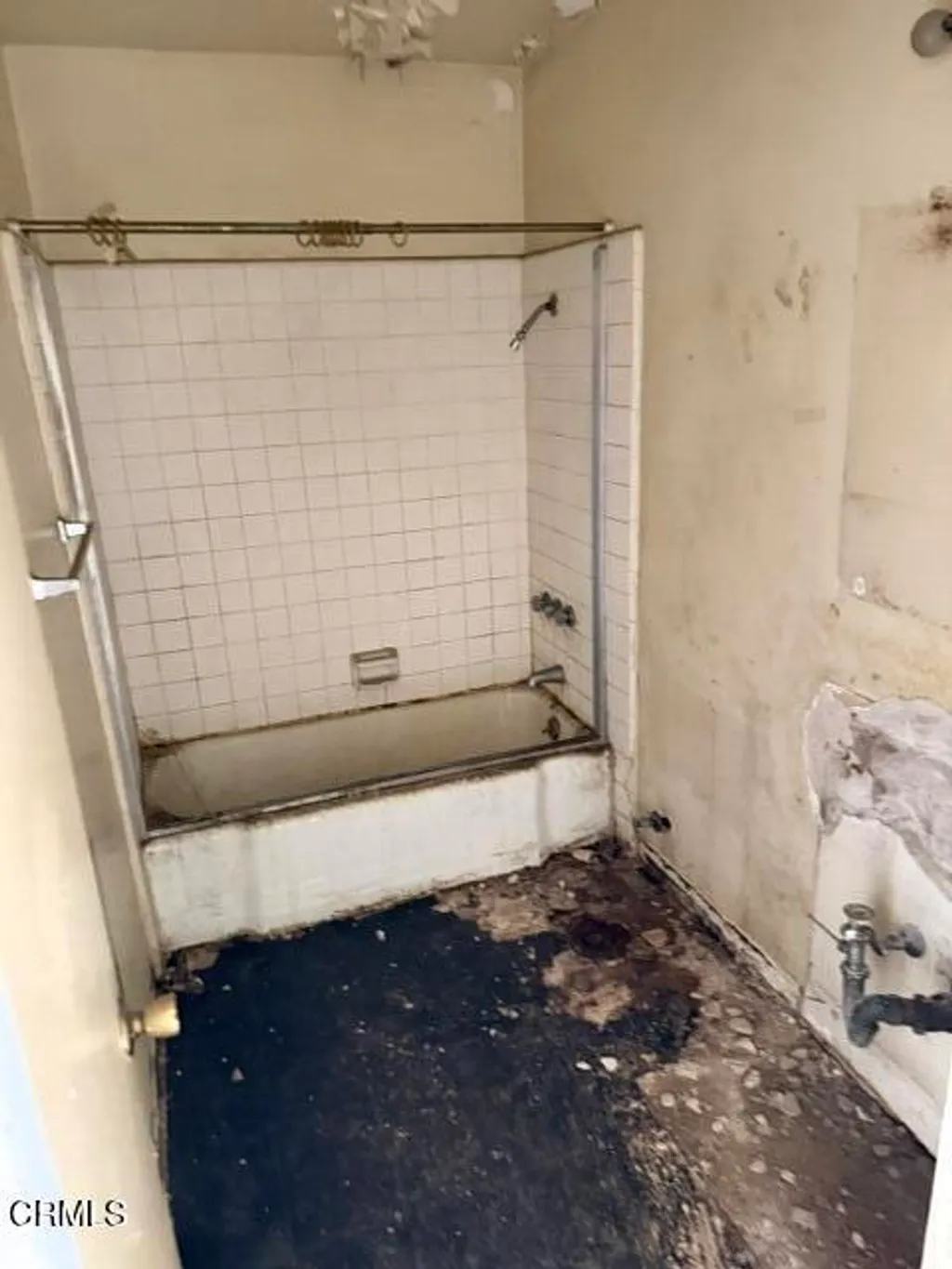 Additional image 6 of 12287 Osborne Street Unit 13, Los Angeles, CA 91331