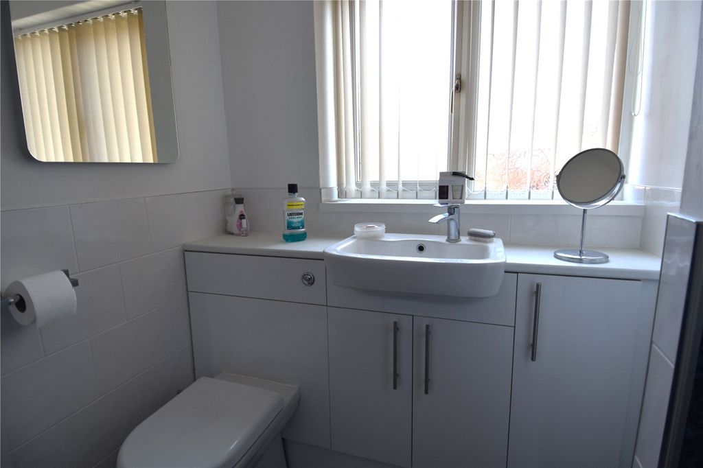 Additional image 15 of 2 bed flat for saleHeriotts Court, Droitwich, Worcestershire WR9
