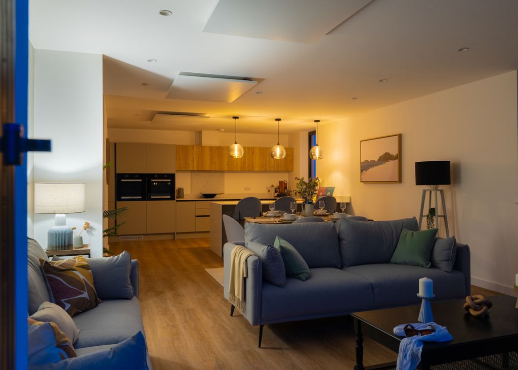 2 bed flat for saleTrebetherick Gardens, Trebetherick, Wadebridge PL27 photo 4