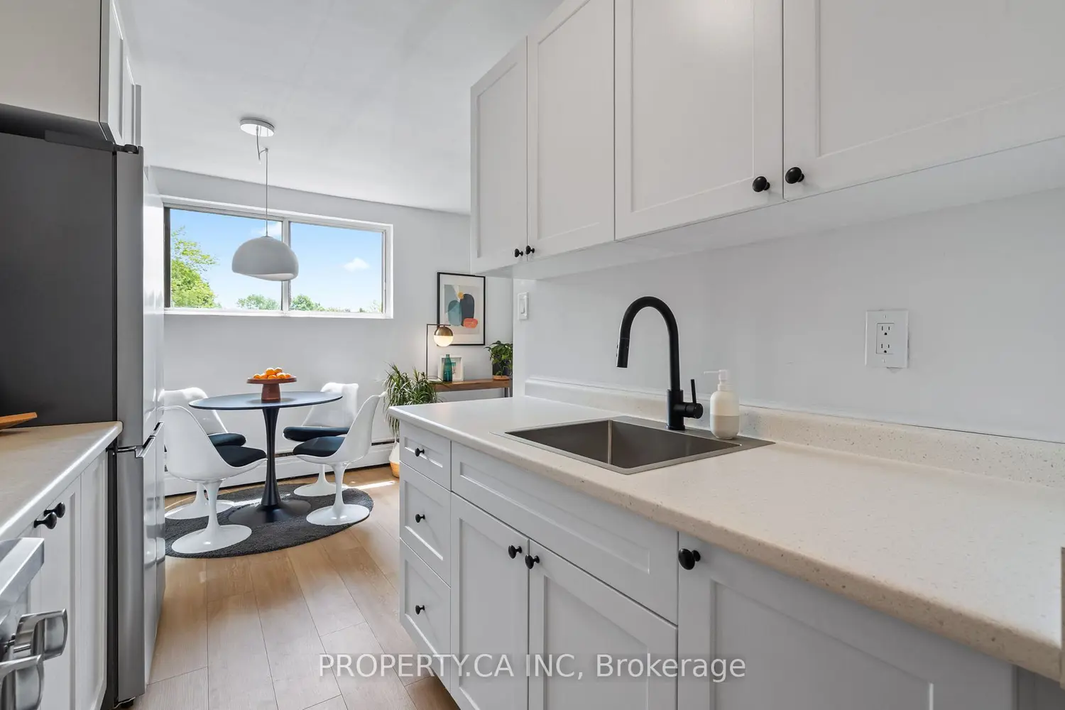 Additional image 13 of 1830 Dumont Street 202