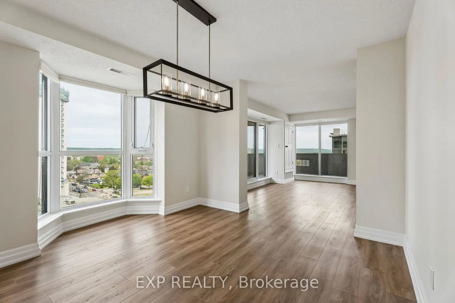 67 Caroline Street 1304 photo 4