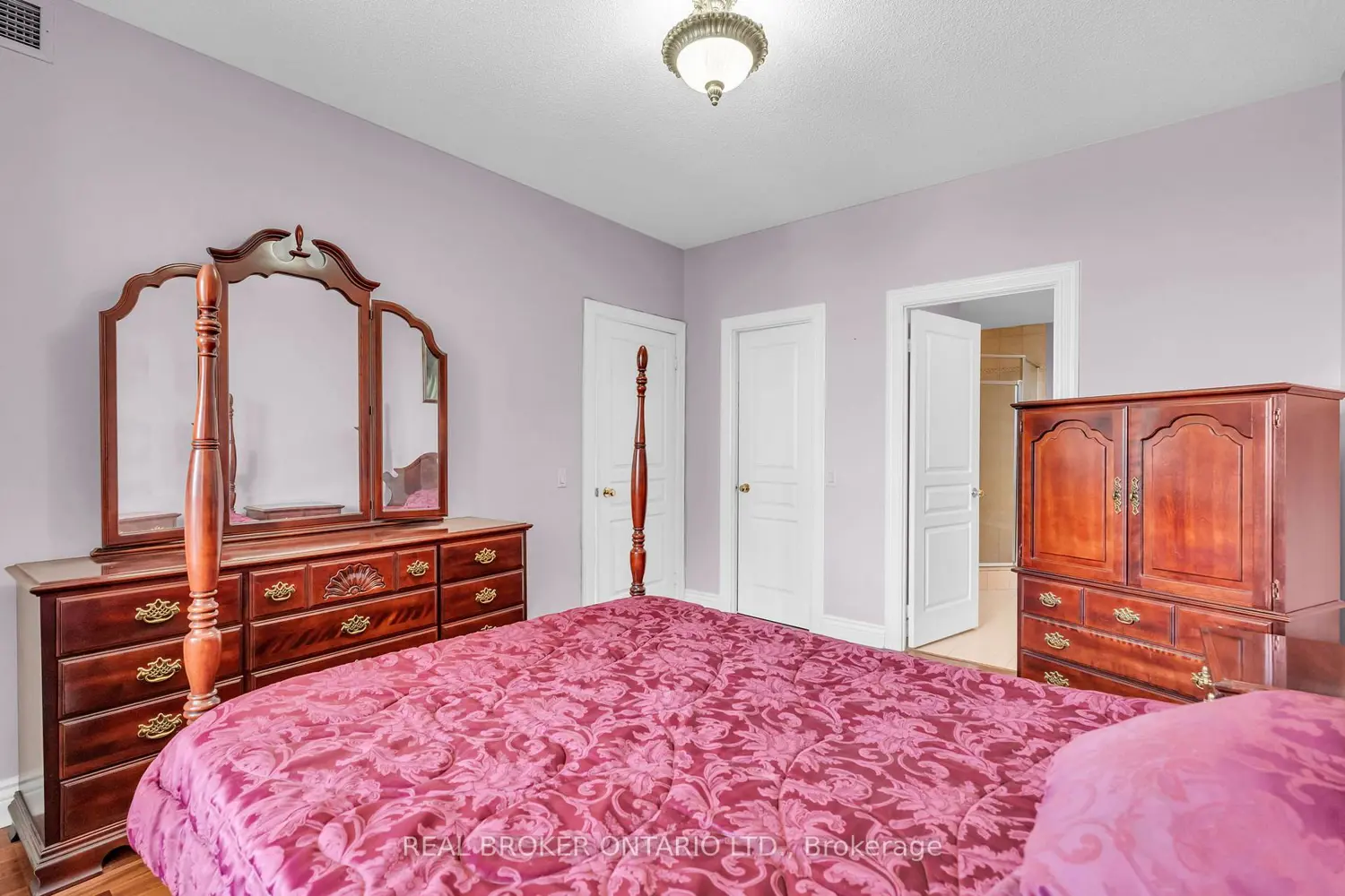 Additional image 3 of 1 Belvedere Court 405