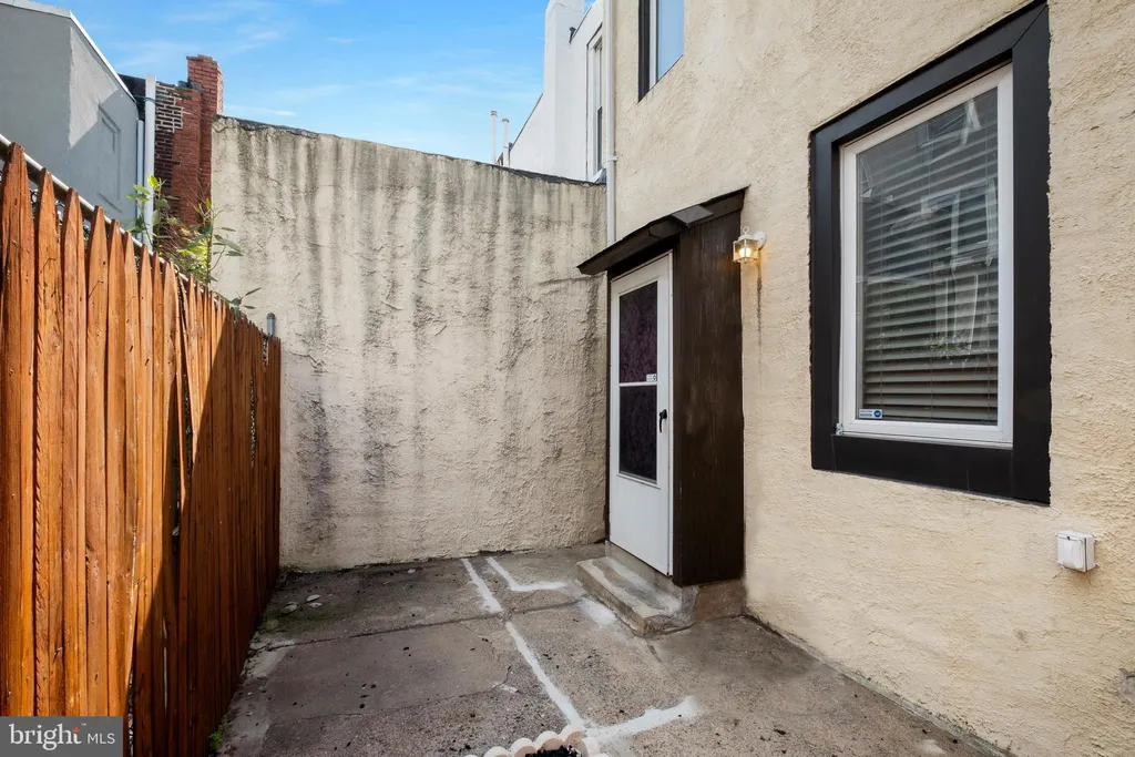 2539 Webb Street, Philadelphia, PA 19125