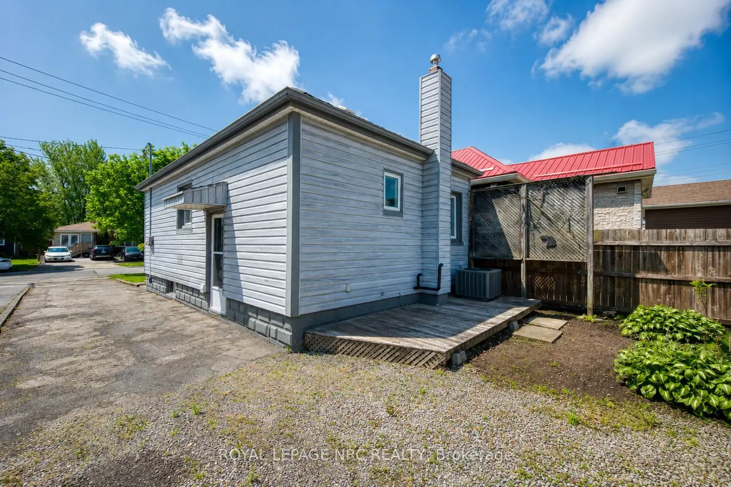 498 Scholfield Avenue photo 3