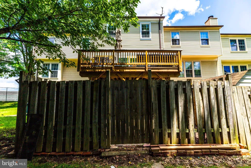 8657 Dellway Lane, Vienna, VA 22180