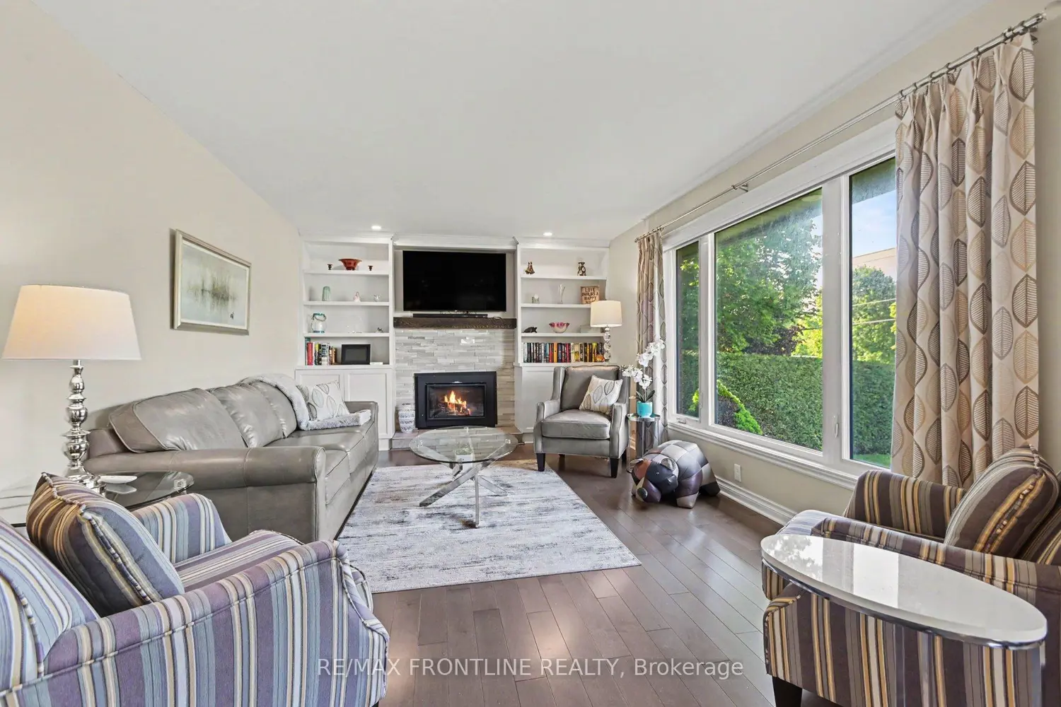 2436 Rideau Ferry Road photo 5