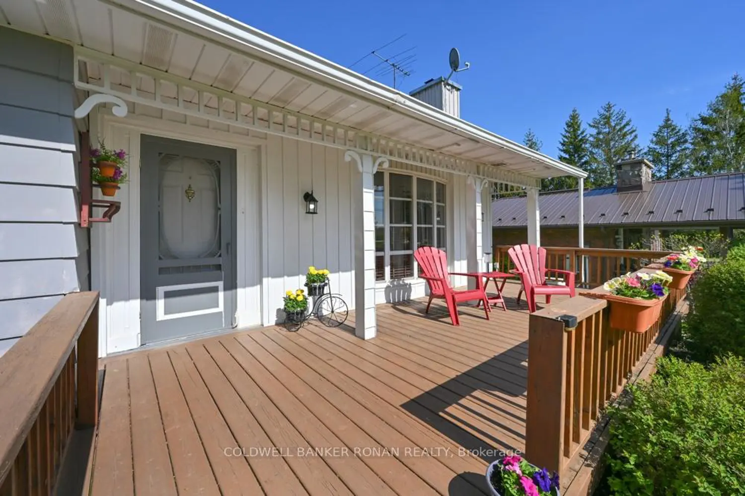 1257 Sideroad 20 photo 5