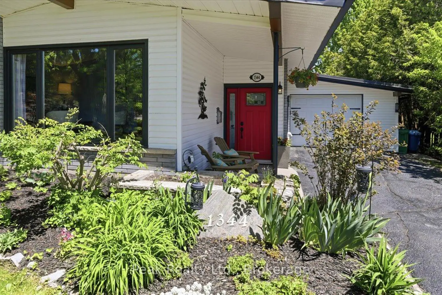 1344 Royal Drive photo 4