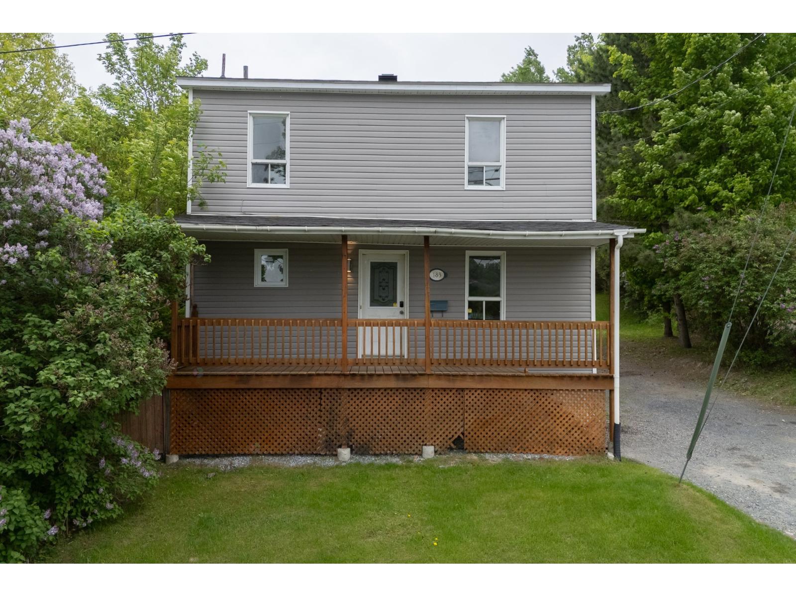 183 Rue Manville O.