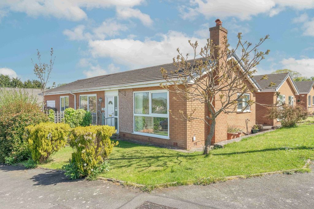 3 bed detached bungalow for saleHenllan, Denbigh LL16