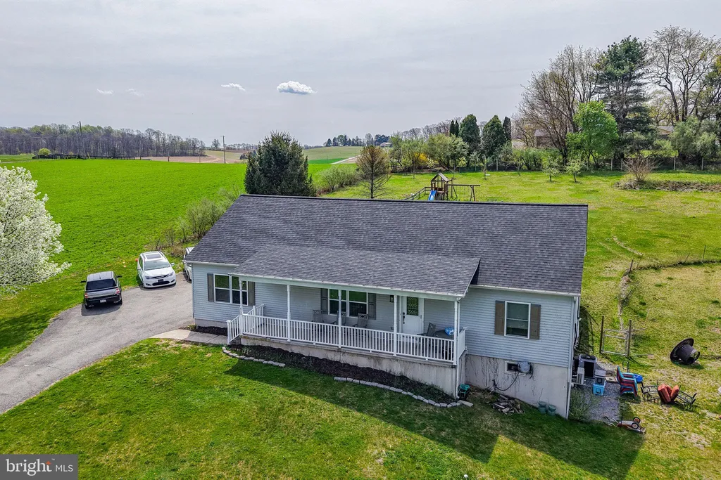 Additional image 2 of 8738 Cardinal Rd, New Tripoli, PA 18066