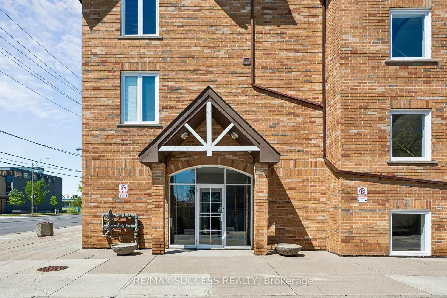 Additional image 3 of 1000 Sheppard Avenue 301