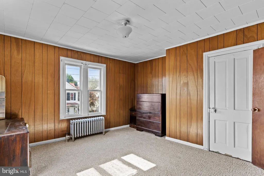 351 E E Catherine Street, Chambersburg, PA 17201