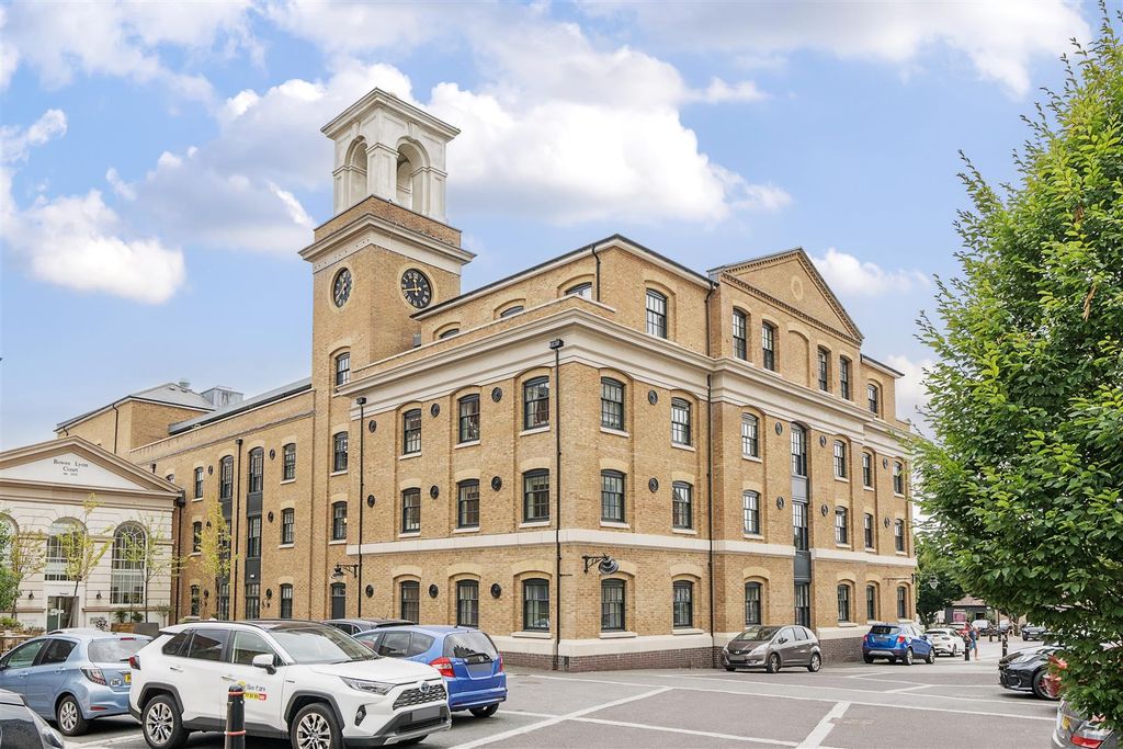 2 bed flat for saleBowes Lyon Place, Poundbury, Dorchester DT1
