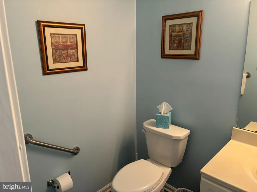 Additional image 8 of 566 Applewood Court, Upper Chichester, PA 19014