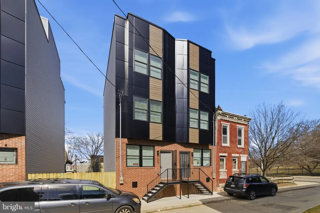 1023 W Orleans Street, Philadelphia, PA 19133