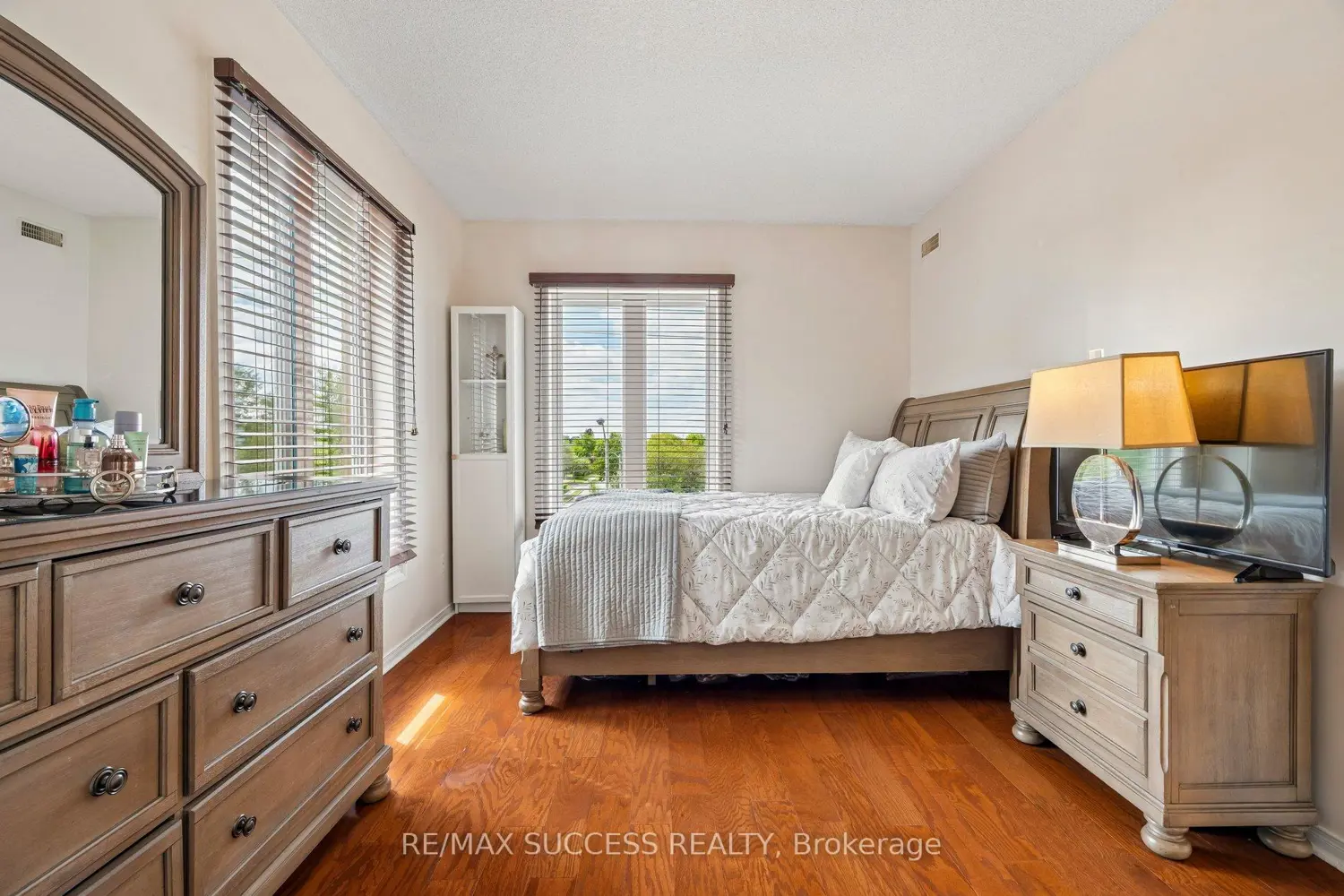 Additional image 15 of 1000 Sheppard Avenue 301