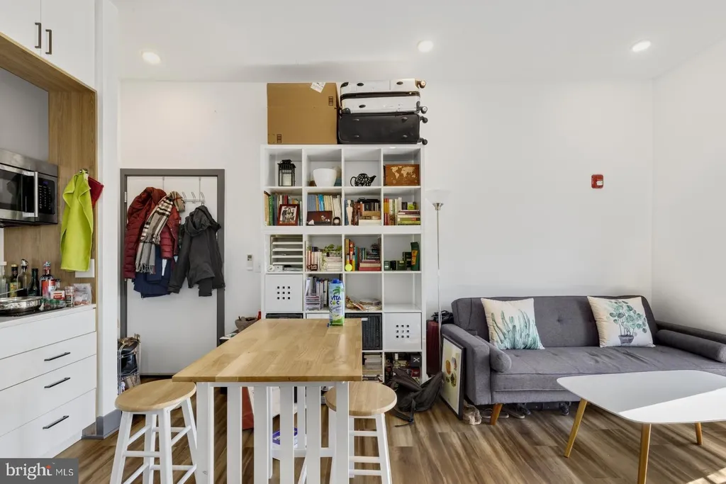 Additional image 5 of 1935 E Hazzard Street Unit 302, Philadelphia, PA 19125