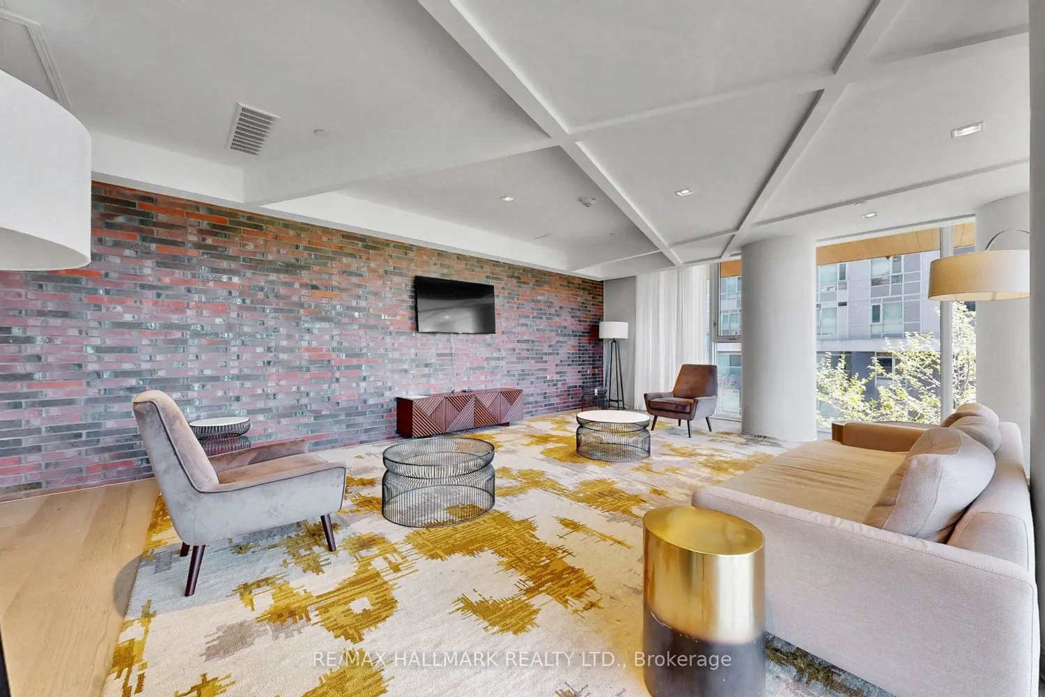 Additional image 17 of 20 Tubman Avenue 1805