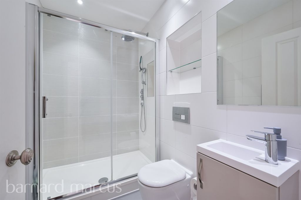 Additional image 6 of 2 bed flat for saleAshley Road, Epsom KT18
