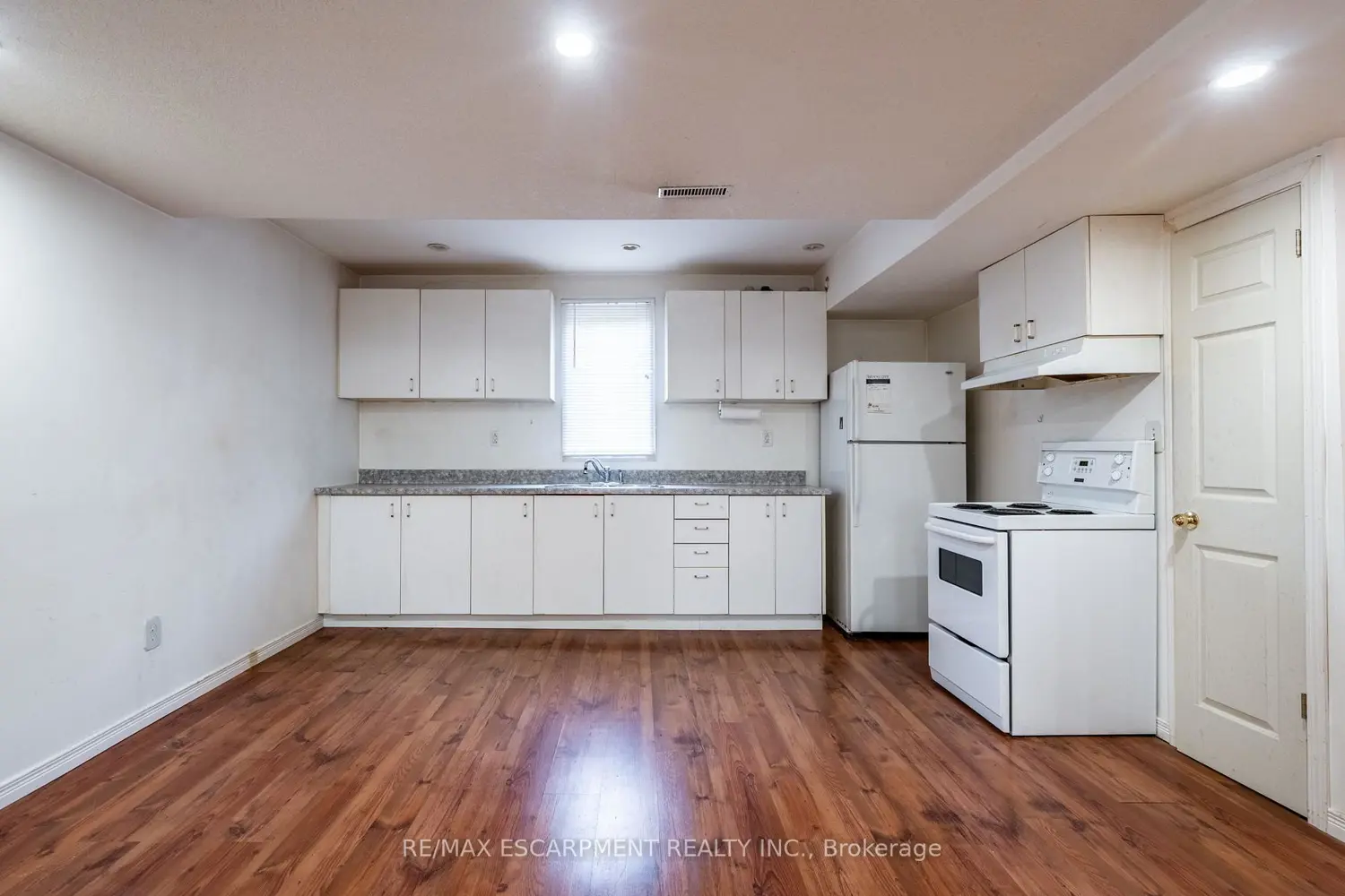 Additional image 4 of 154-156 Freelton Road