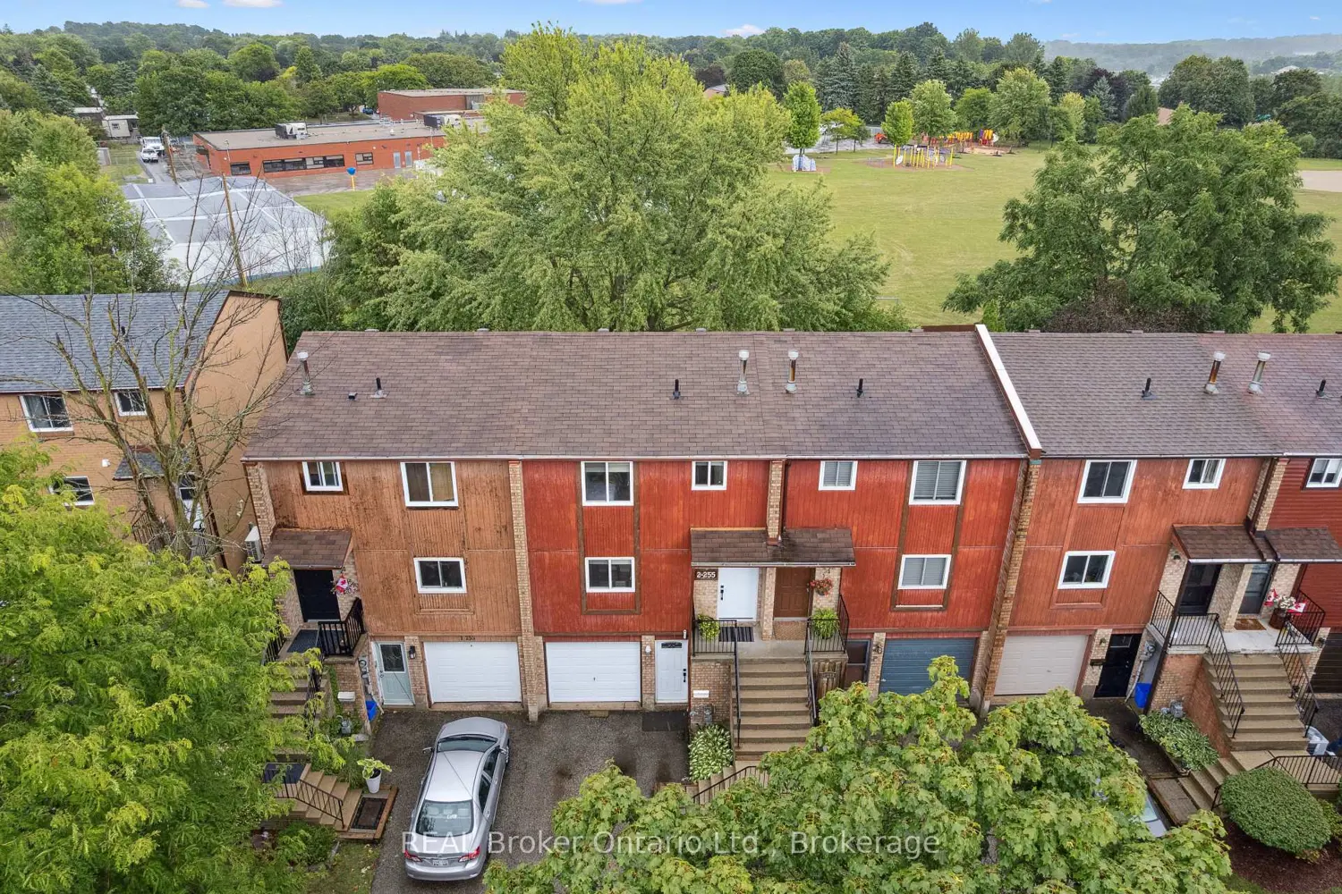 Additional image 18 of 255 Camelot Court 2