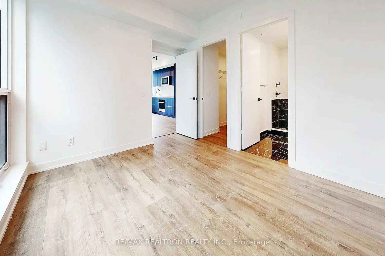 Additional image 9 of 327 King Street 4105