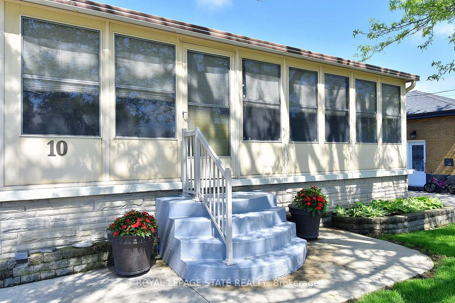 10 Alderney Avenue photo 4