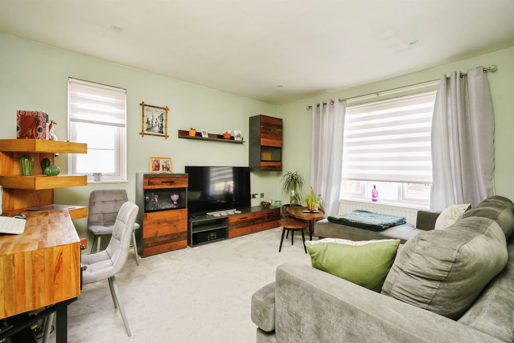 2 bed flat for saleKibble Close, Didcot OX11 photo 3