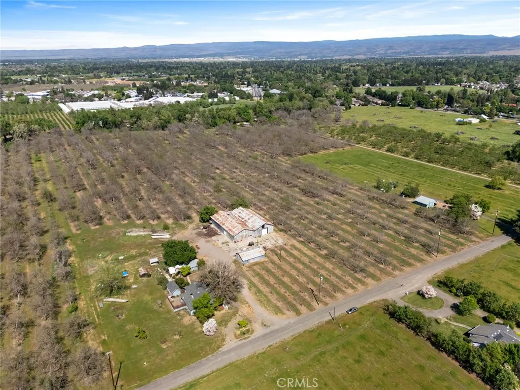 2192 Oak Way, Chico, CA 95973 photo 2