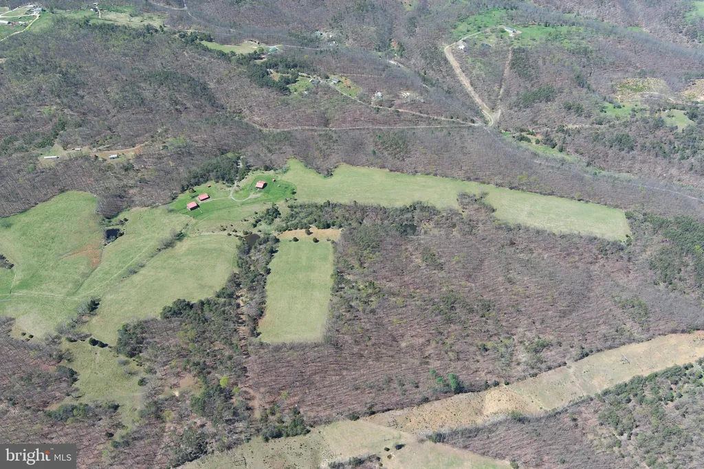 Additional image 145 of 453 Wheaton Drive, Purgitsville, WV 26852