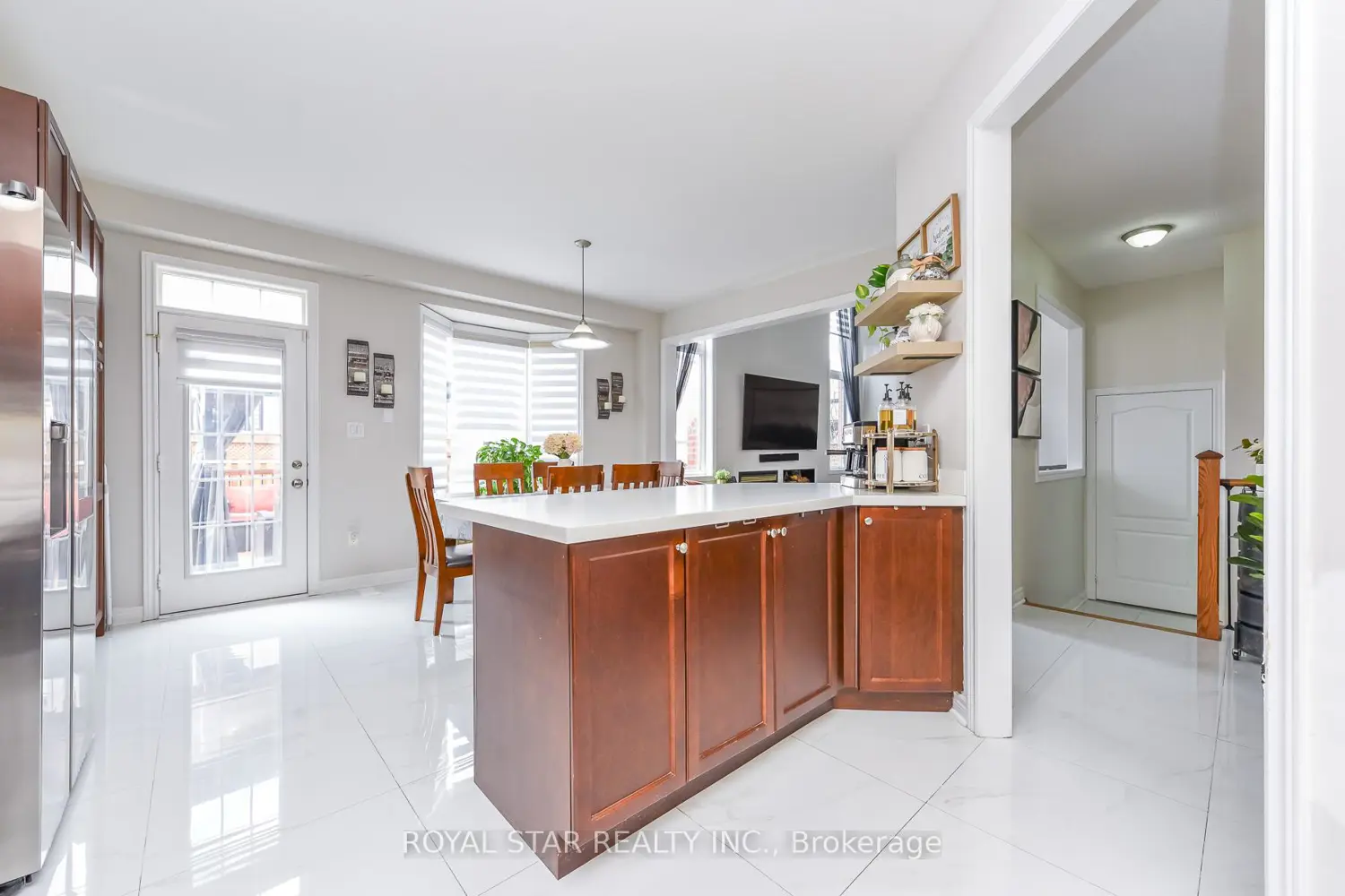 Additional image 11 of 38 Robitaille Drive