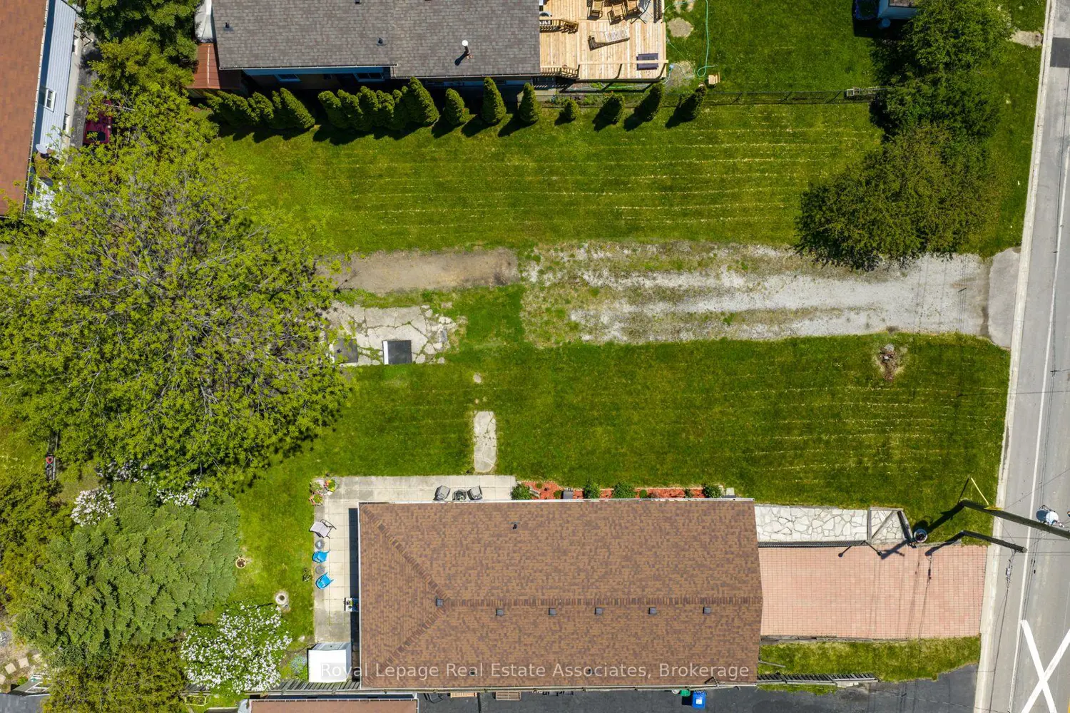Additional image 20 of 1069 Alexandra Avenue
