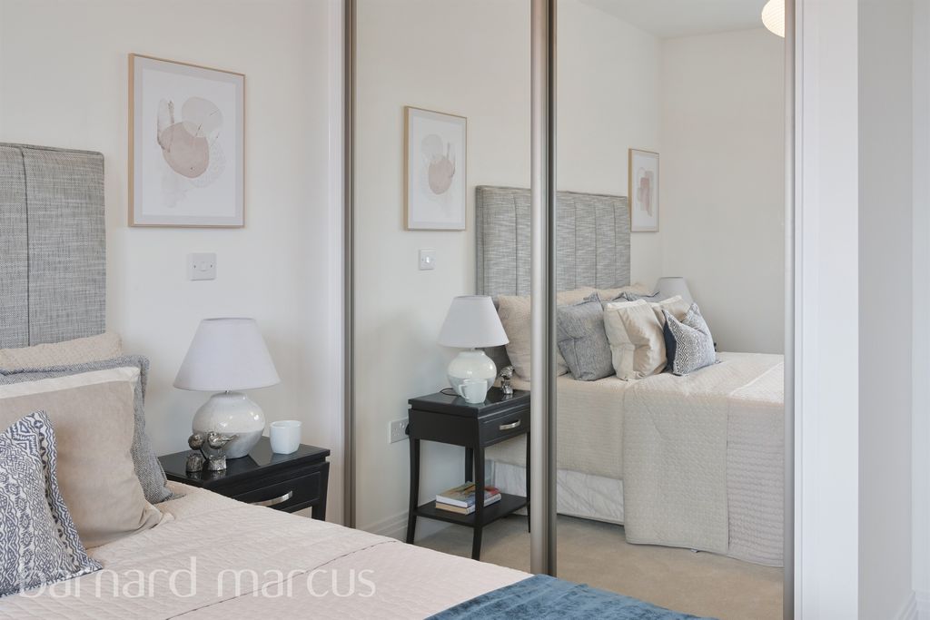 Additional image 13 of 2 bed flat for saleRuxley Lane, Epsom KT19