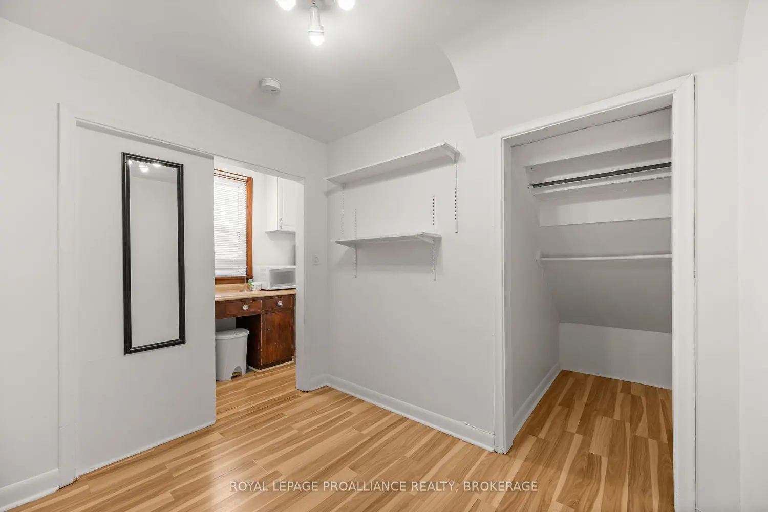 176 Nelson Street photo 4