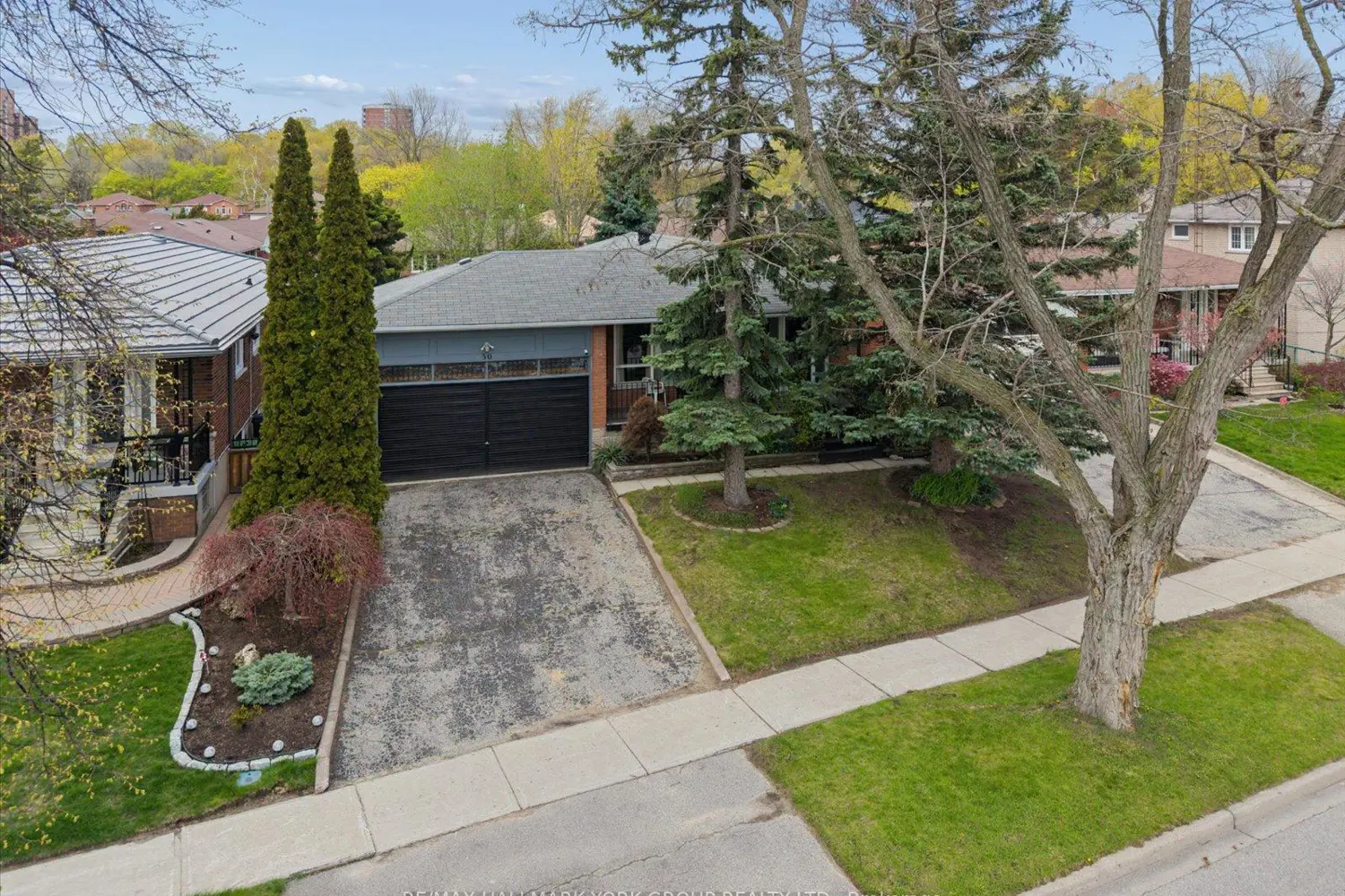 30 Briarbluff Avenue
