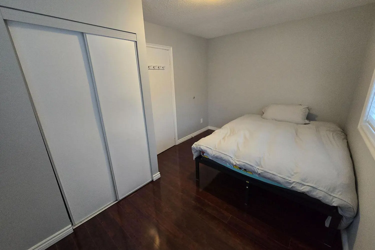 Additional image 12 of 4277 Lawrence Avenue #6