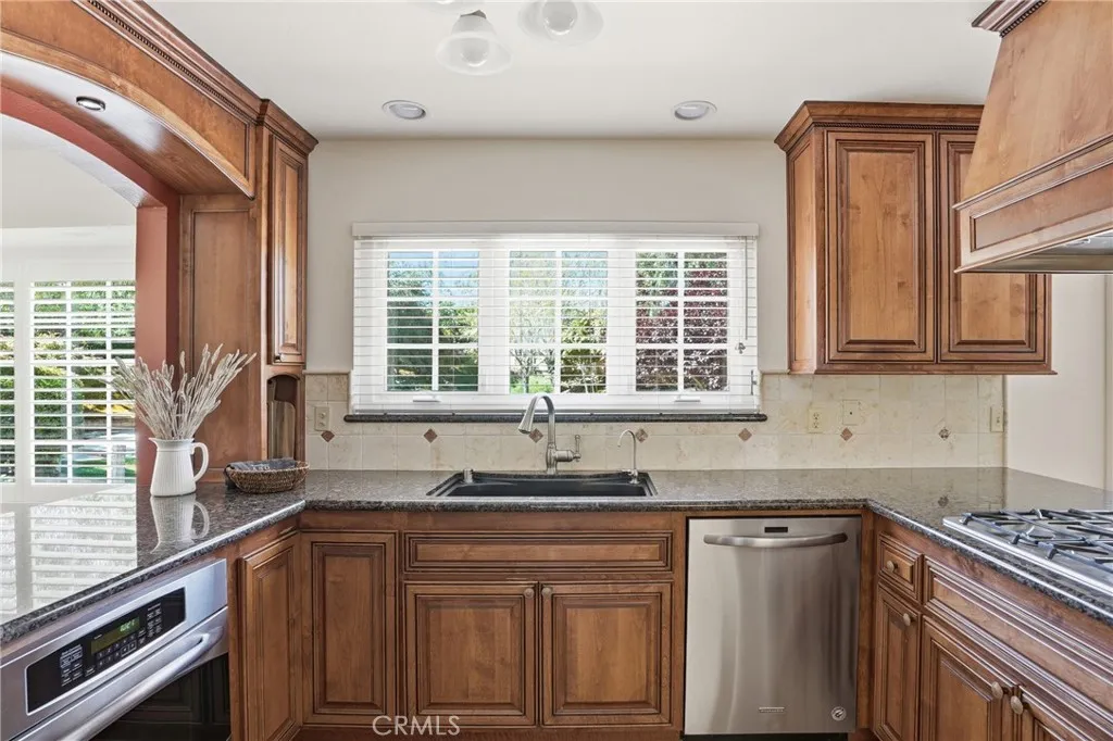 4475 Whitecliff Place, Santa Maria, CA 93455 photo 5