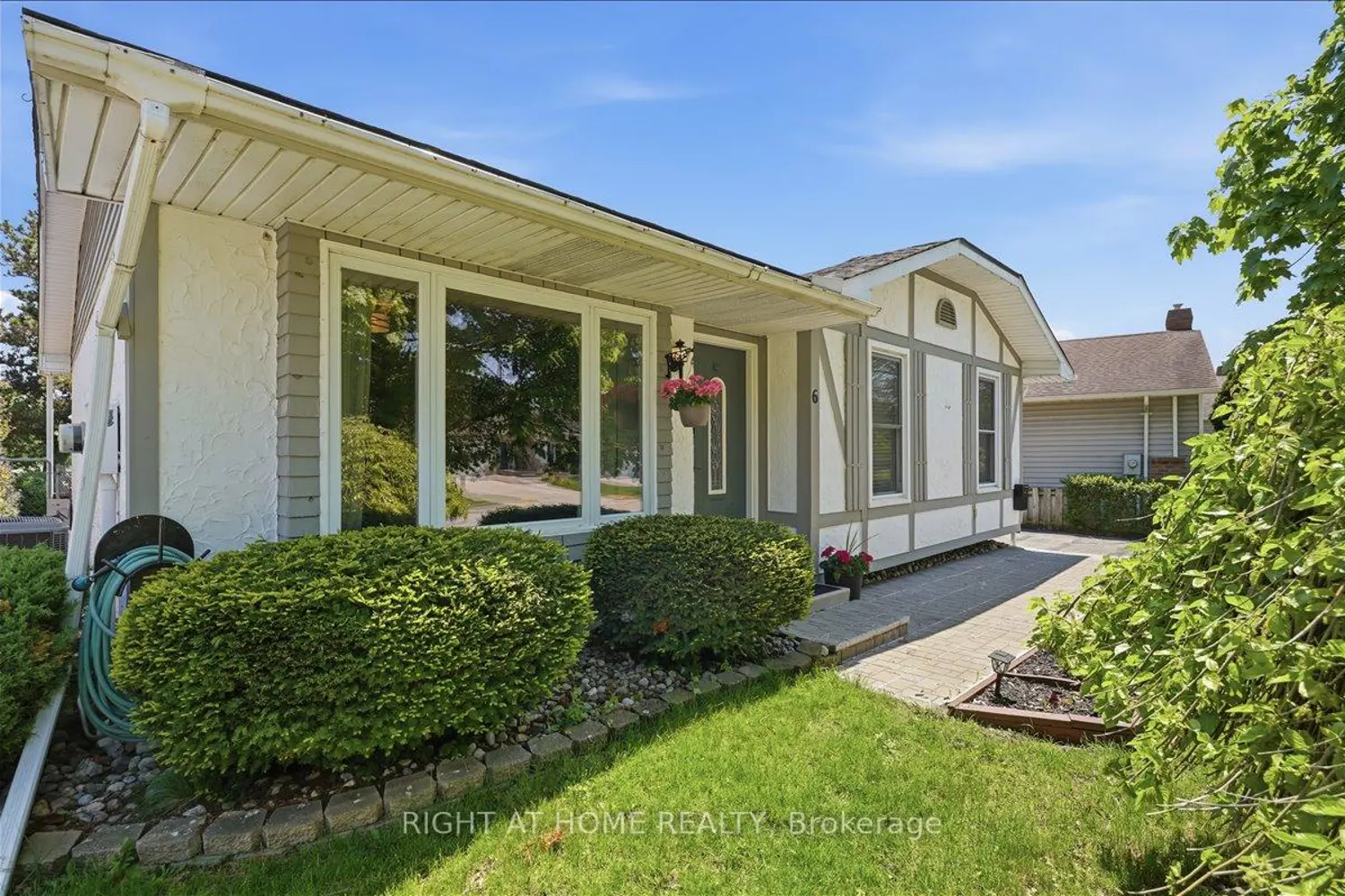 6 Willcher Drive photo 2