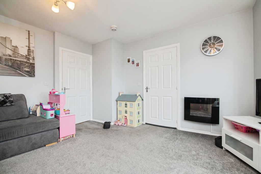Additional image 7 of 2 bed flat for saleQuayside Walk, Dudley DY2