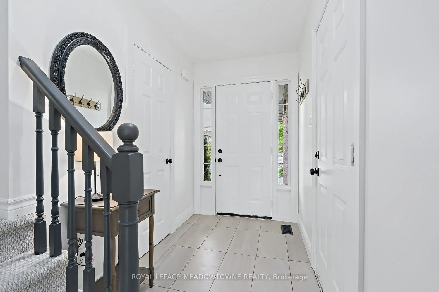 92 Chesterton Lane photo 3