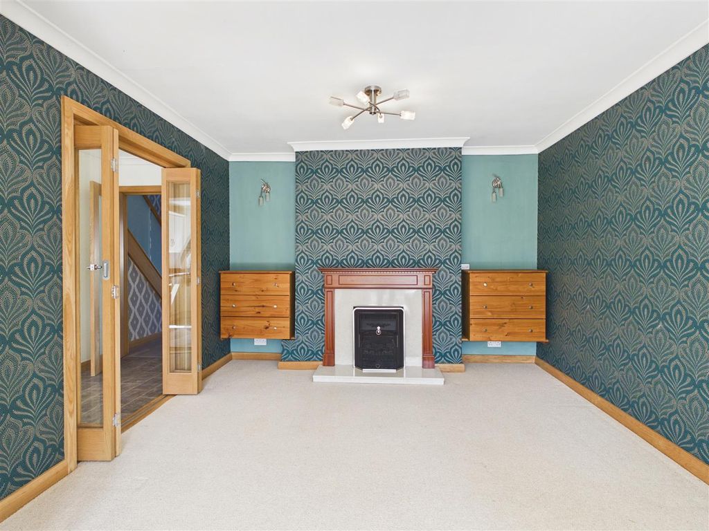 Additional image 5 of 4 bed semi-detached house for saleGosforth Crescent, Dronfield S18