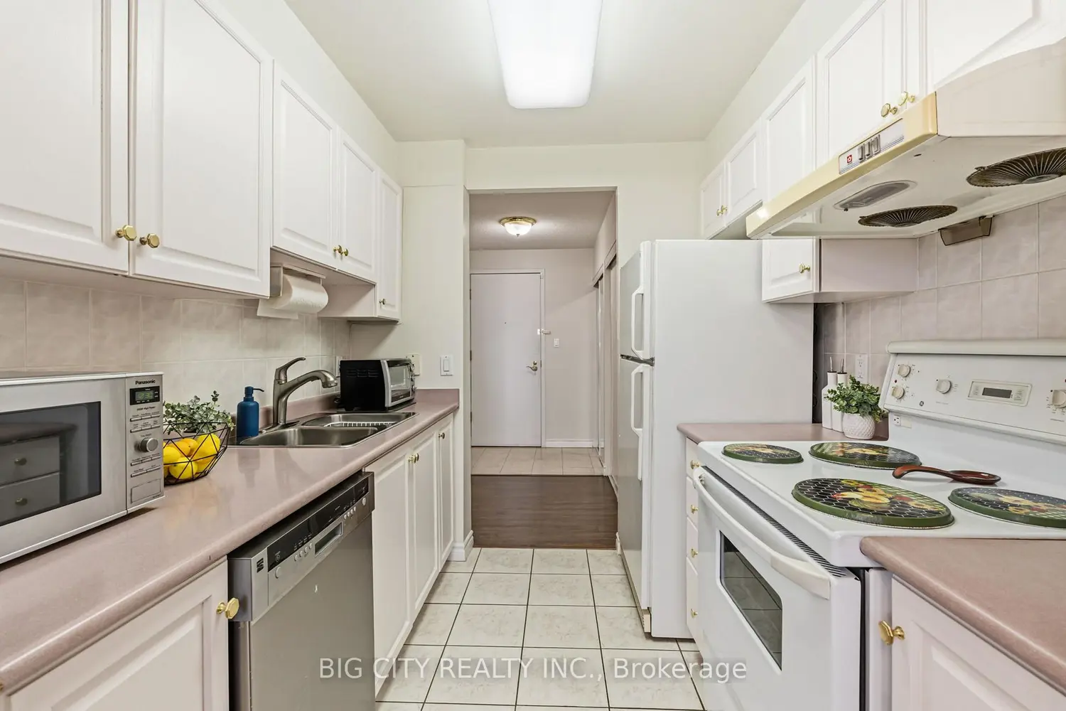 Additional image 9 of 1883 Mcnicoll Avenue 703