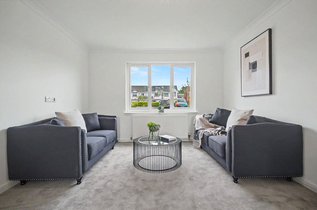 3 bed terraced house for saleStation Gate, Darvel KA17 photo 5