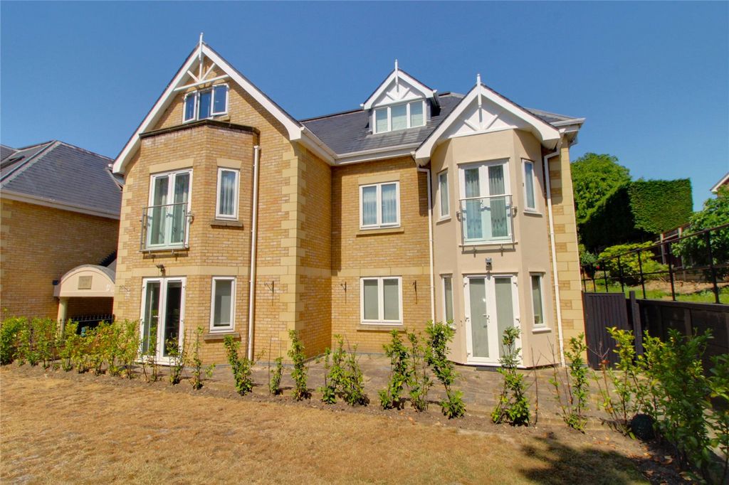 2 bed flat for saleSlades Hill, Enfield, Middlesex EN2