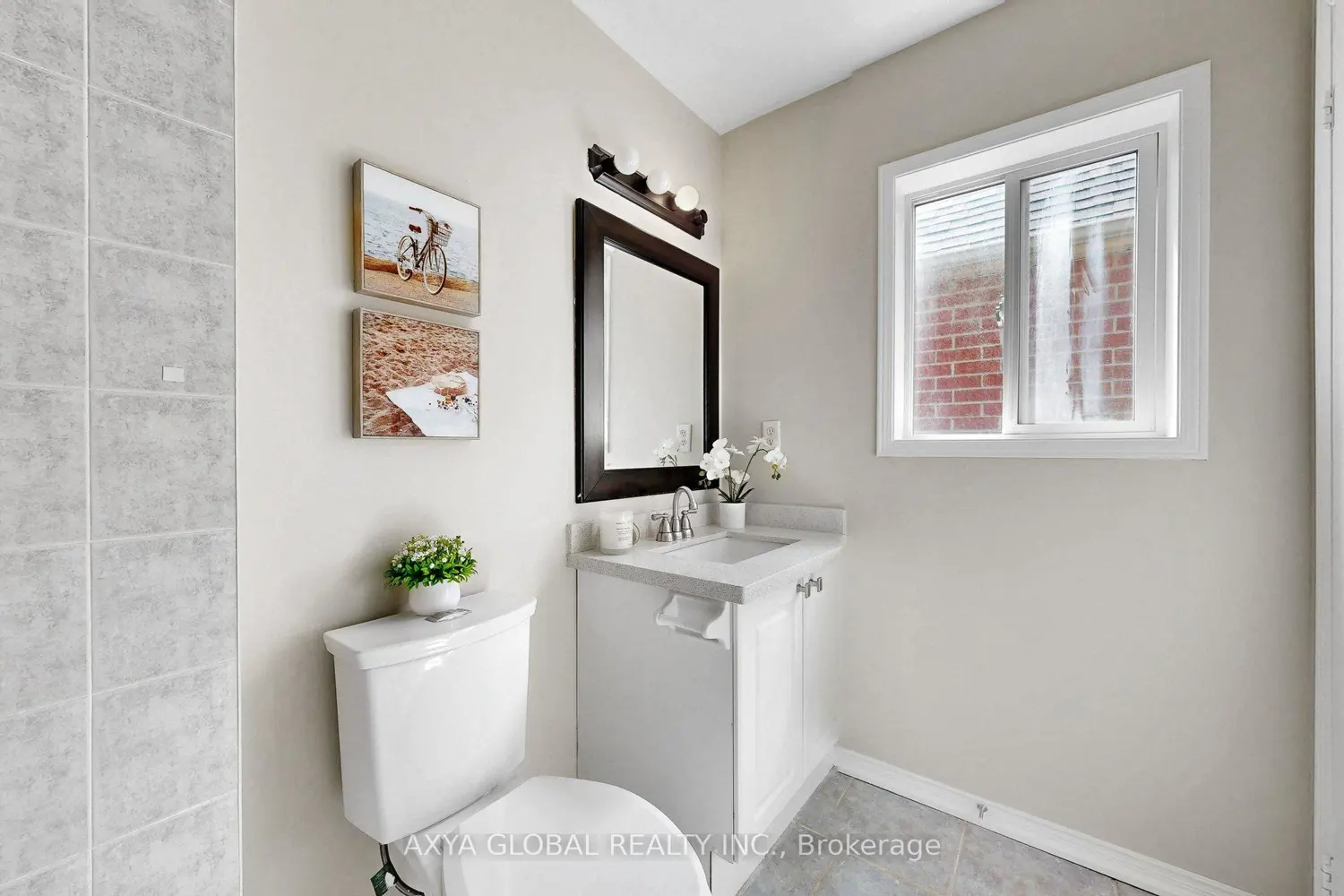 74 Mcsweeney Crescent photo 5